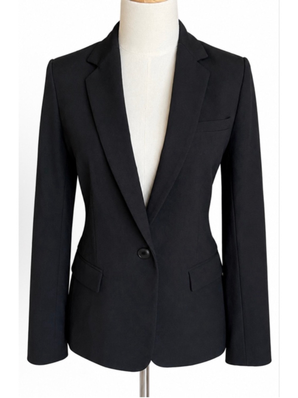 New L'AGENCE Black Blazer 4